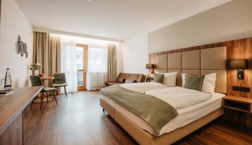 Large Double Room