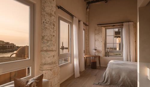 Deluxe Suite with Sea View