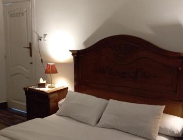 Double Room with Shared Bathroom
