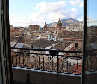 Deluxe Double Room (2 Adults + 1 Child)