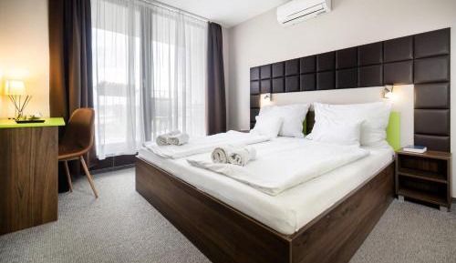 Double Room with Lake View