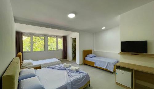 Quadruple Room with Mountain View