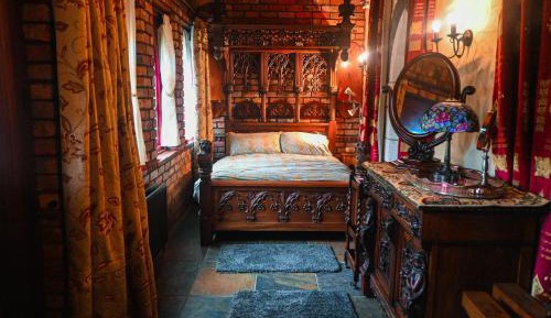 Deluxe Double Room with Shower