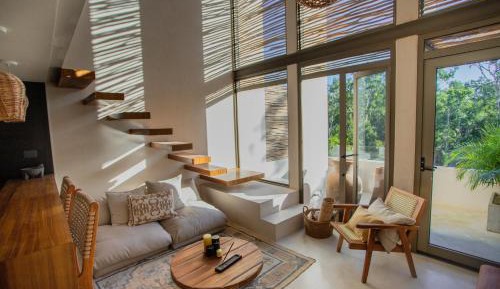 One-Bedroom Apartment with Balcony