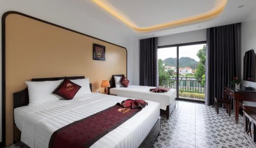 Triple Room with Balcony