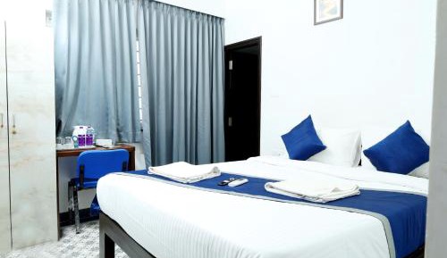 Deluxe Queen Room
