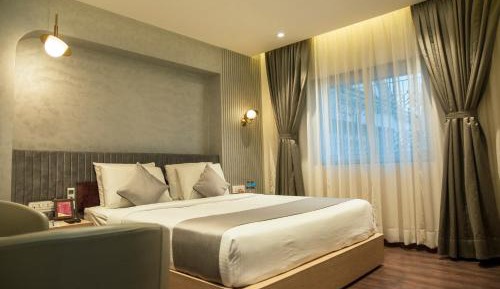 Deluxe Double or Twin Room