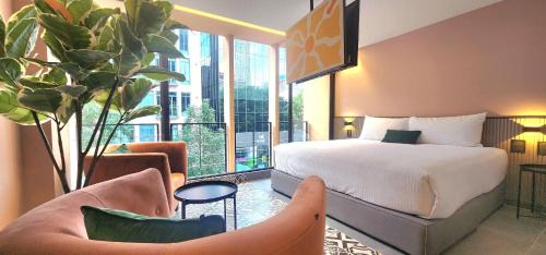 Suite with Balcony