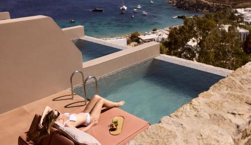 Sea View Suite with Private Heated Pool