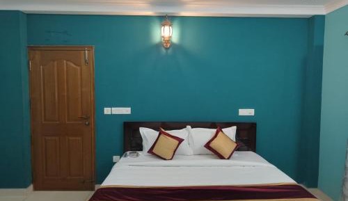 Double Room with Balcony (2 Adults + 1 Child)