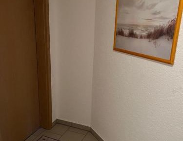 One-Bedroom Apartment with Shower