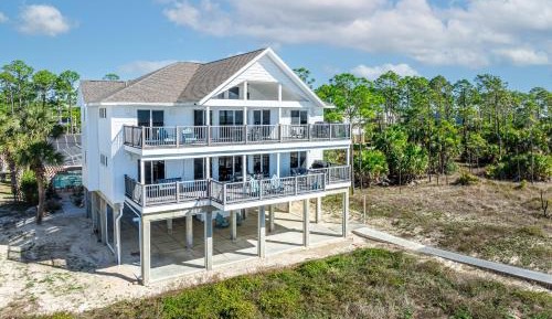 Eight-Bedroom House