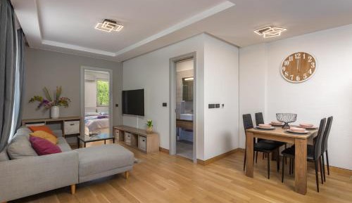 Apartment with Balcony