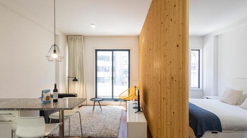 Studio Apartment with Balcony