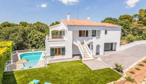 Six-Bedroom Villa 