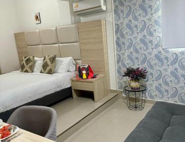 Deluxe King Room