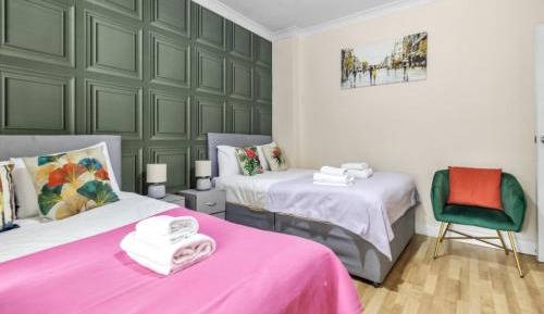 Superior Deluxe Double or Twin Room 