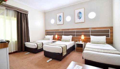 Triple Room