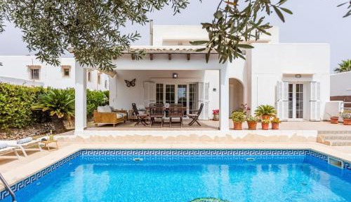 Four-Bedroom Holiday Home