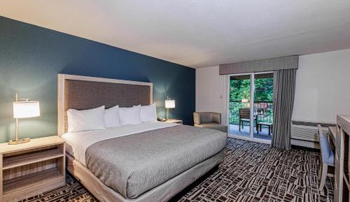 King Room with Balcony