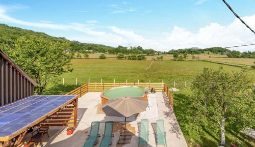 Three-Bedroom Holiday Home 