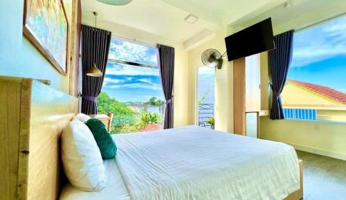 Deluxe Double Room with Balcony