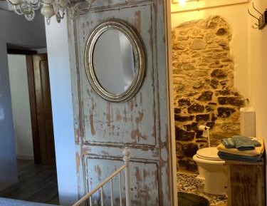 Double Room (1 Adult + 1 Child)