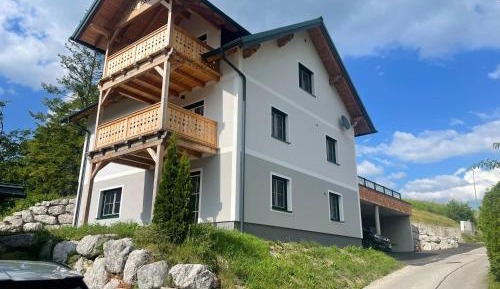 One-Bedroom Apartment with Terrace