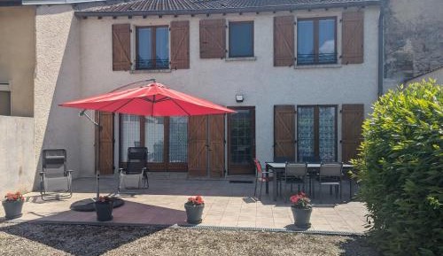 Holiday Home (5 Adults)