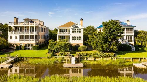 Four-Bedroom Holiday Home