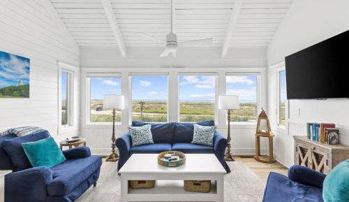 Three-Bedroom Holiday Home 