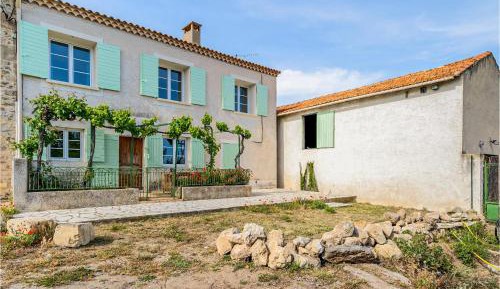 Three-Bedroom Holiday Home 