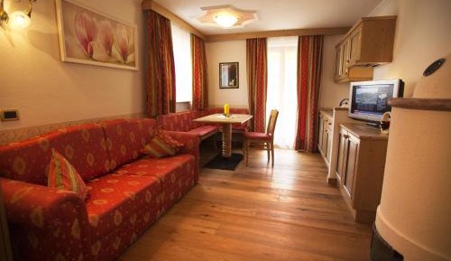 Suite with Mountain View
