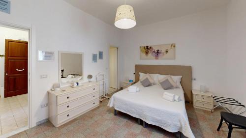 Double or Twin Room with Private Bathroom