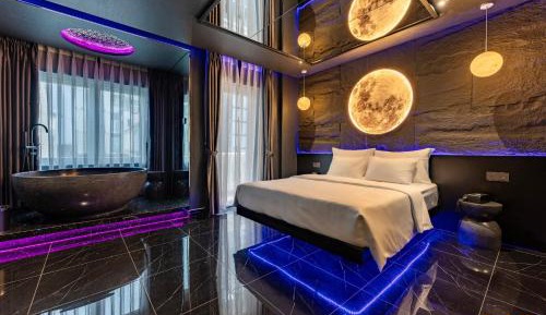 Deluxe Double Room with Bath