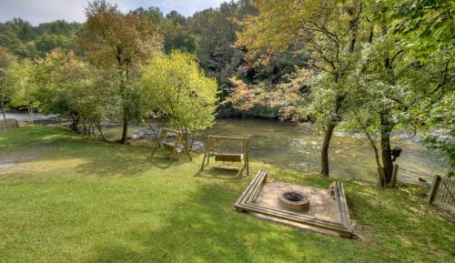 Two-Bedroom Holiday Home