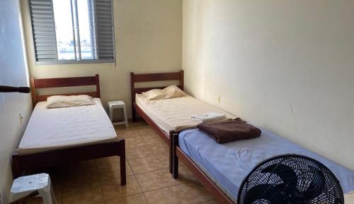 Basic Triple Room with Shared Bathroom