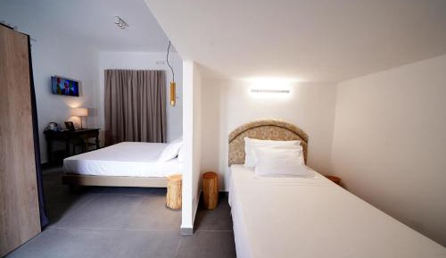 Triple Room with Balcony