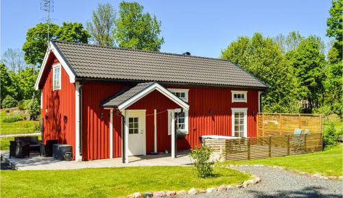 Three-Bedroom Holiday Home 