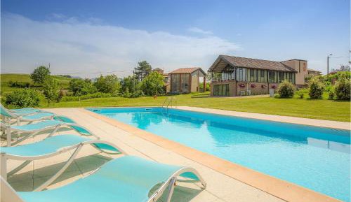 Seven-Bedroom Holiday Home