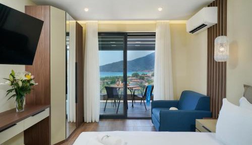 Studio with Sea View
