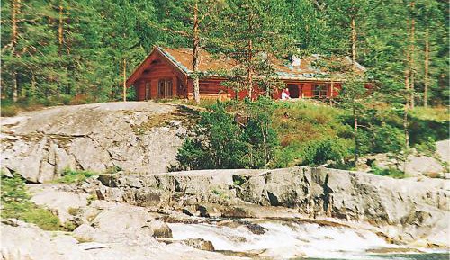 Four-Bedroom Holiday Home