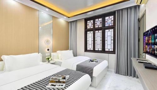 Deluxe Twin Room