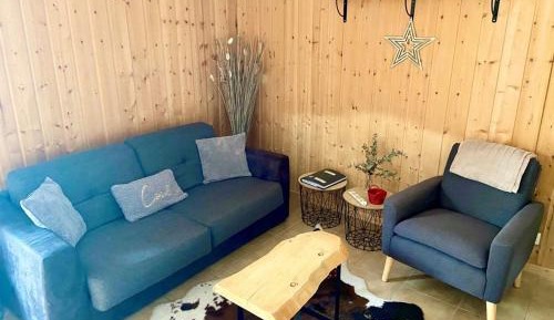 Chalet (7 Adults)