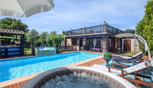 Three-Bedroom Holiday Home 