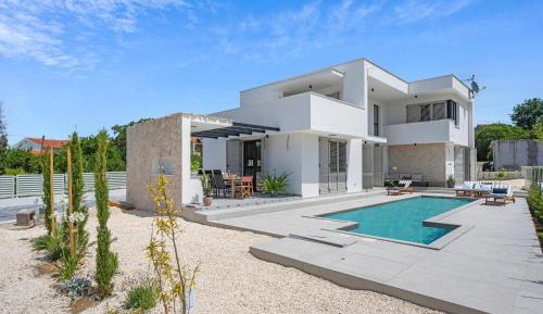 Four-Bedroom Holiday Home