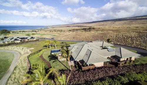 Four-Bedroom Holiday Home
