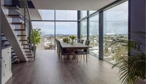 Four-Bedroom Holiday Home