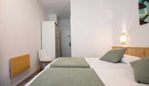 Interior twin room