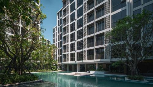 Studio with Balcony